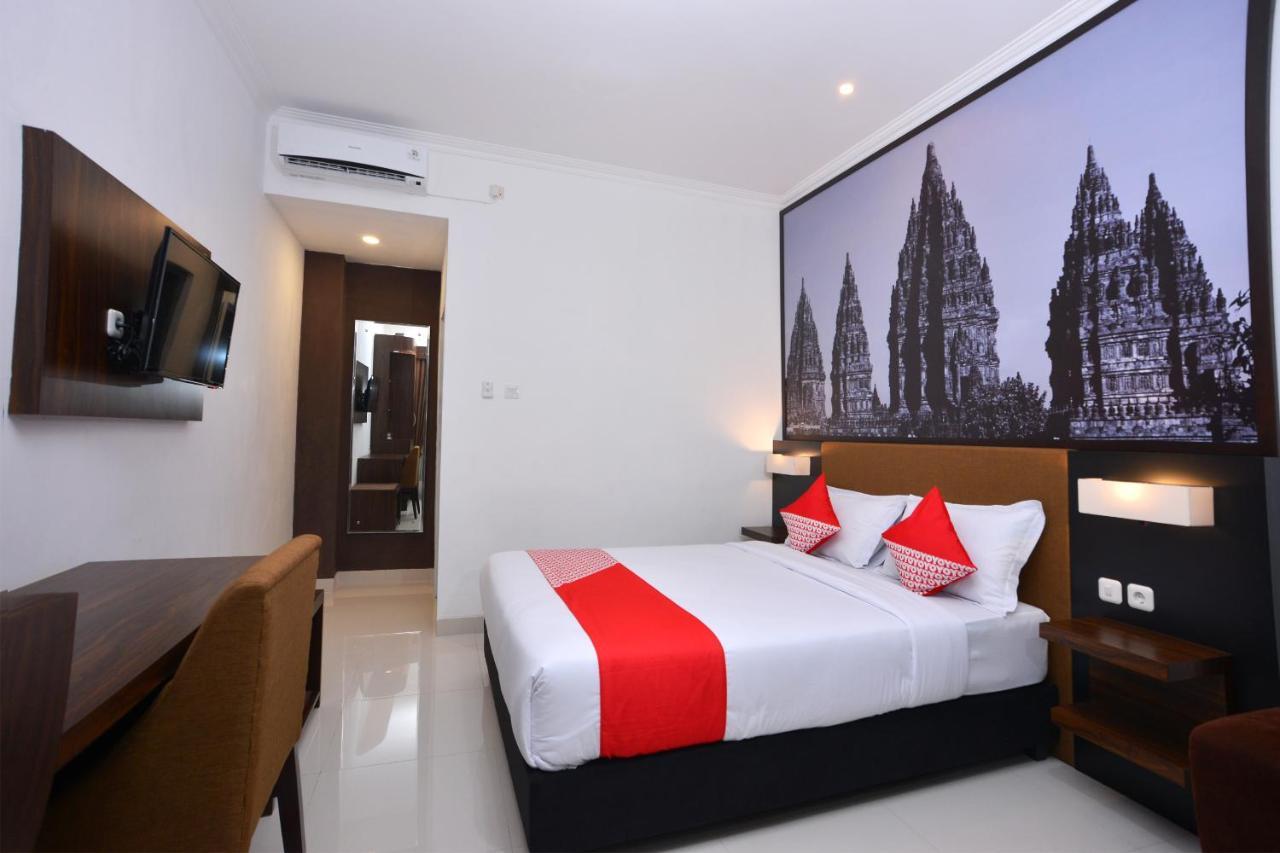 The Edwin Syariah Hotel Ngabean Exterior photo